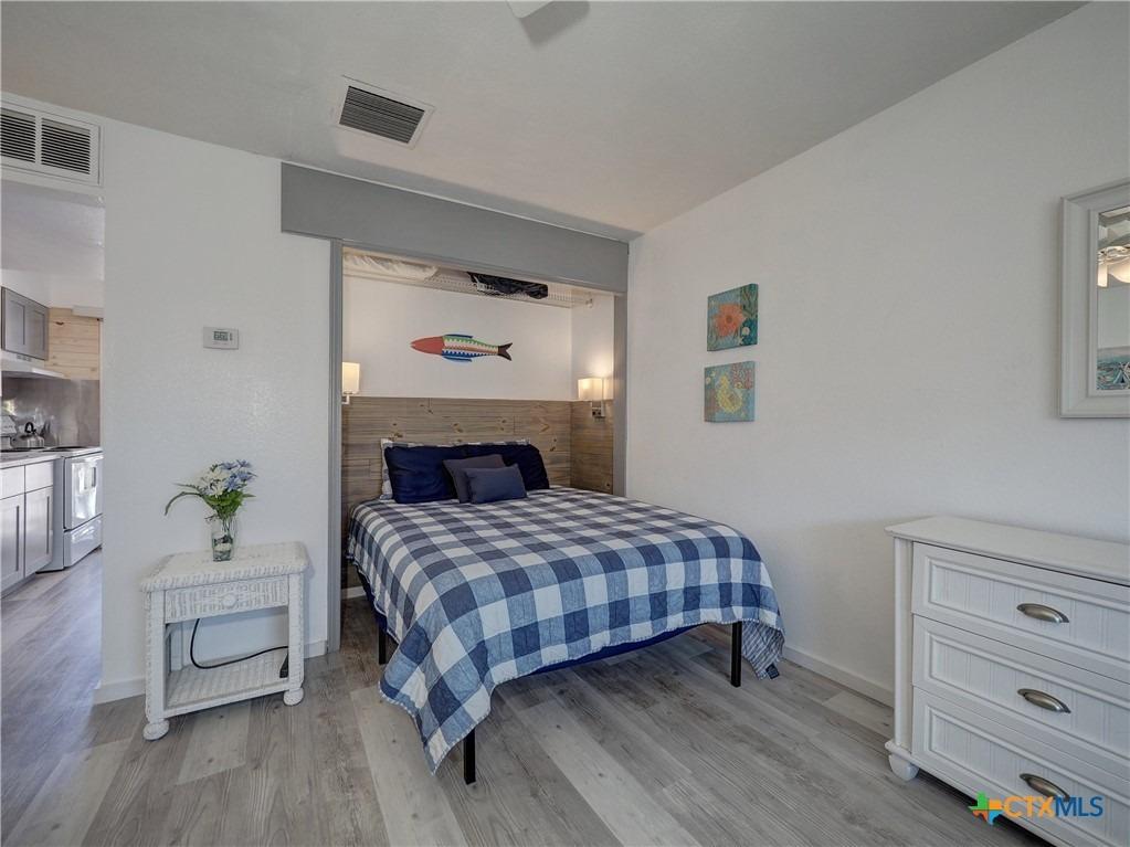 Granada Dr, Corpus Christi, TX 78418