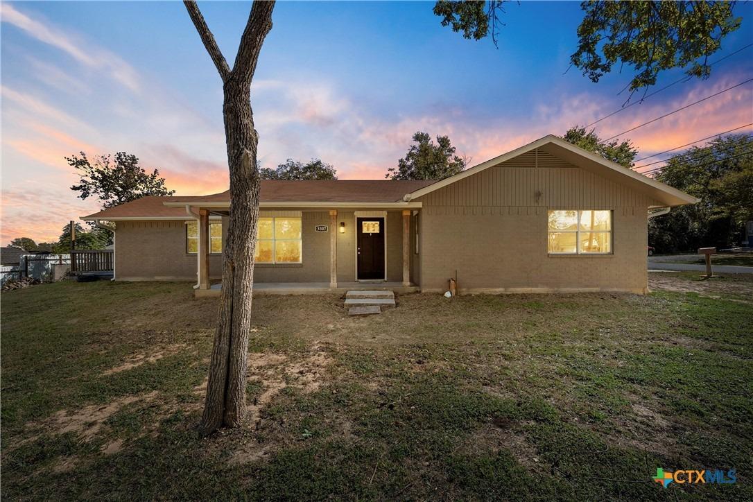 E Lakeshore Dr, Belton, TX 76513