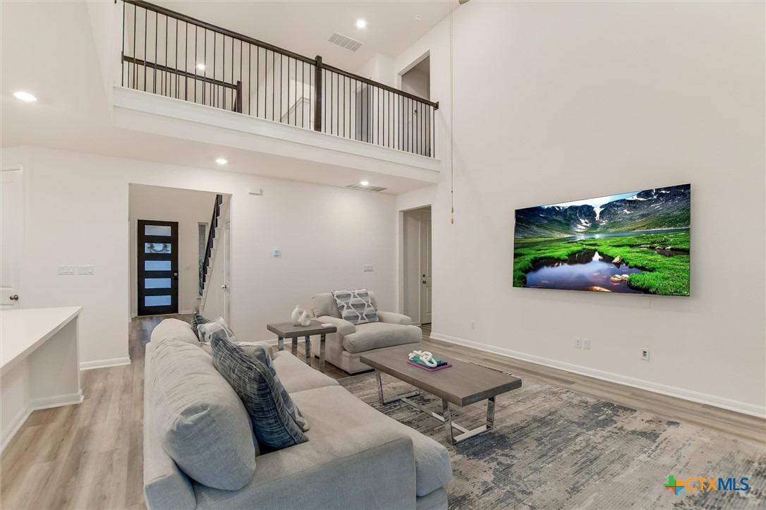 Leeward Pass, Leander, TX 78641
