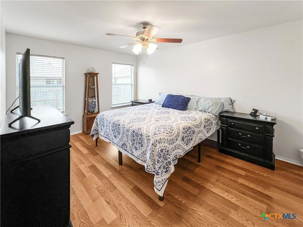Calcite Ln, Jarrell, TX 76537