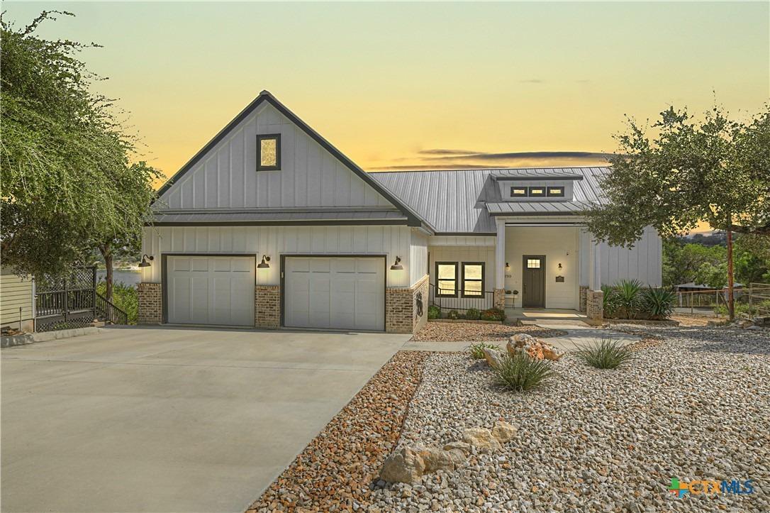 Lakeside Dr W, Canyon Lake, TX 78133