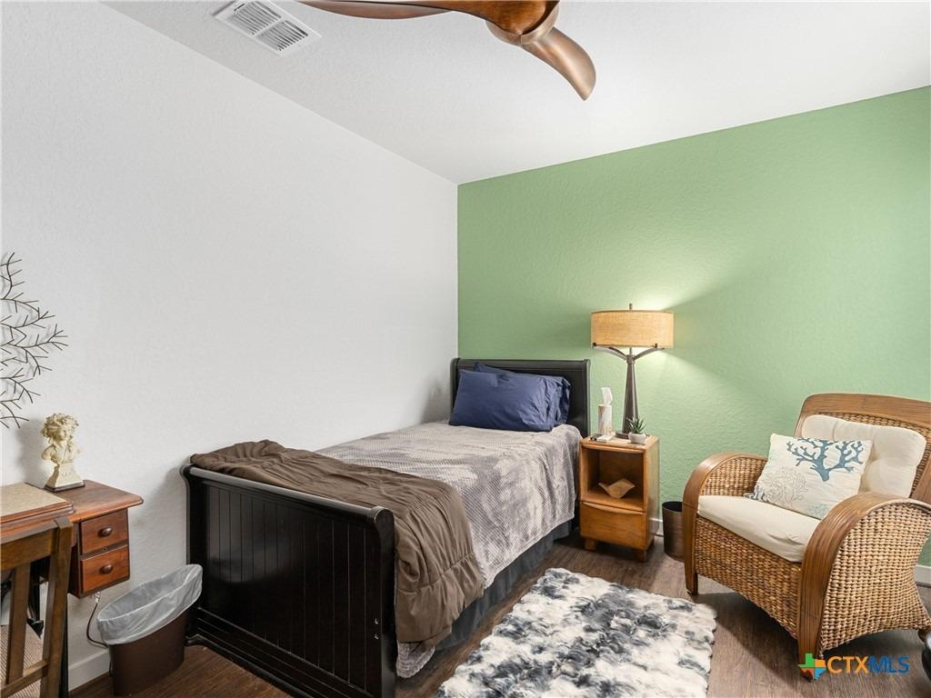 Rosalina Loop, Converse, TX 78109
