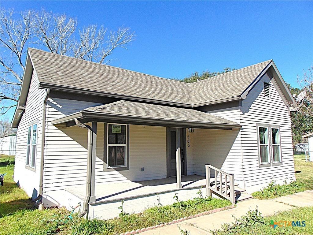 S Texana St, Hallettsville, TX 77964