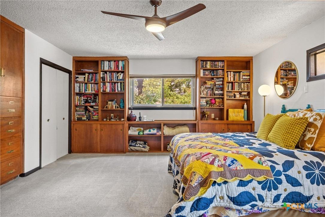 Whitepine Dr, Austin, TX 78757