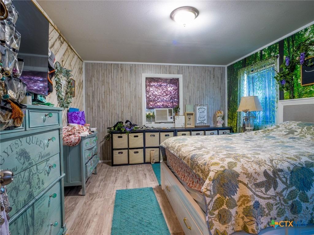 E Castlebriar Dr, Granite Shoals, TX 78654