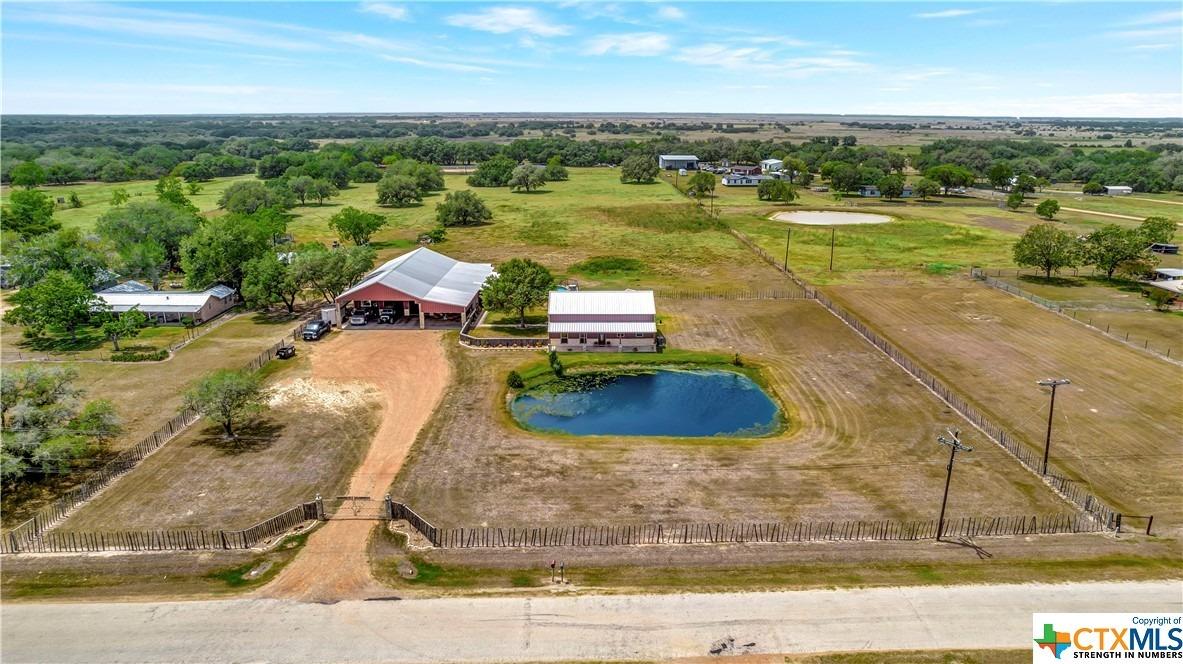 Benbow Rd, Inez, TX 77968