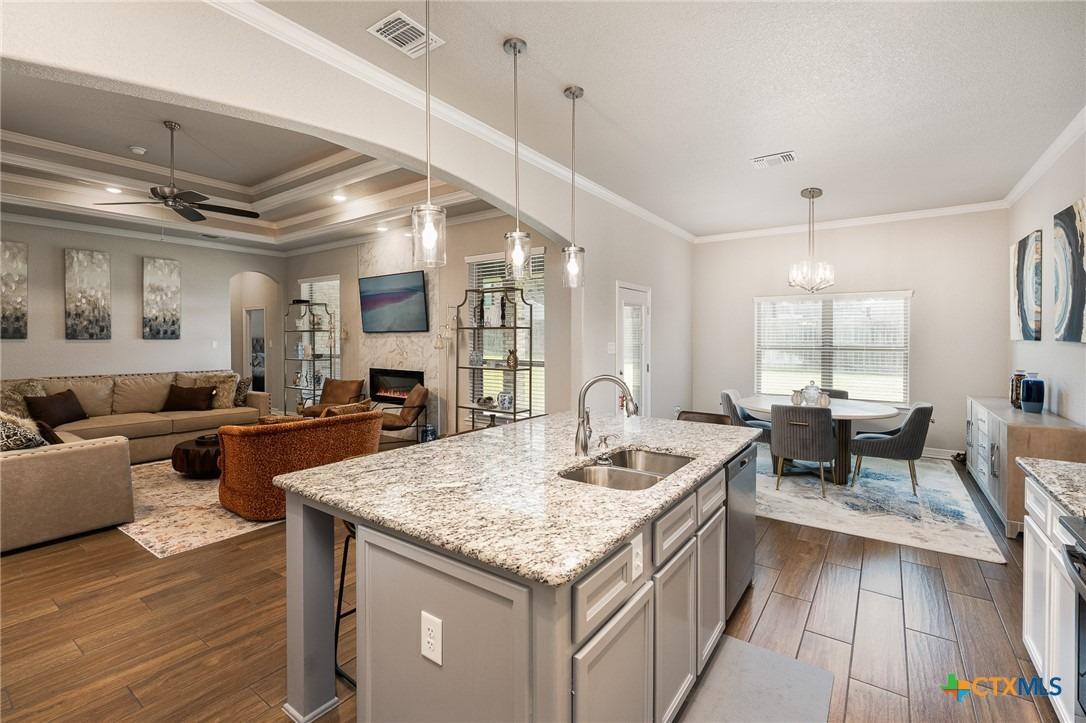 Grand Oaks Ln, Killeen, TX 76542