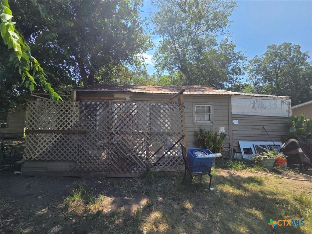 E Church St, Edna, TX 77957