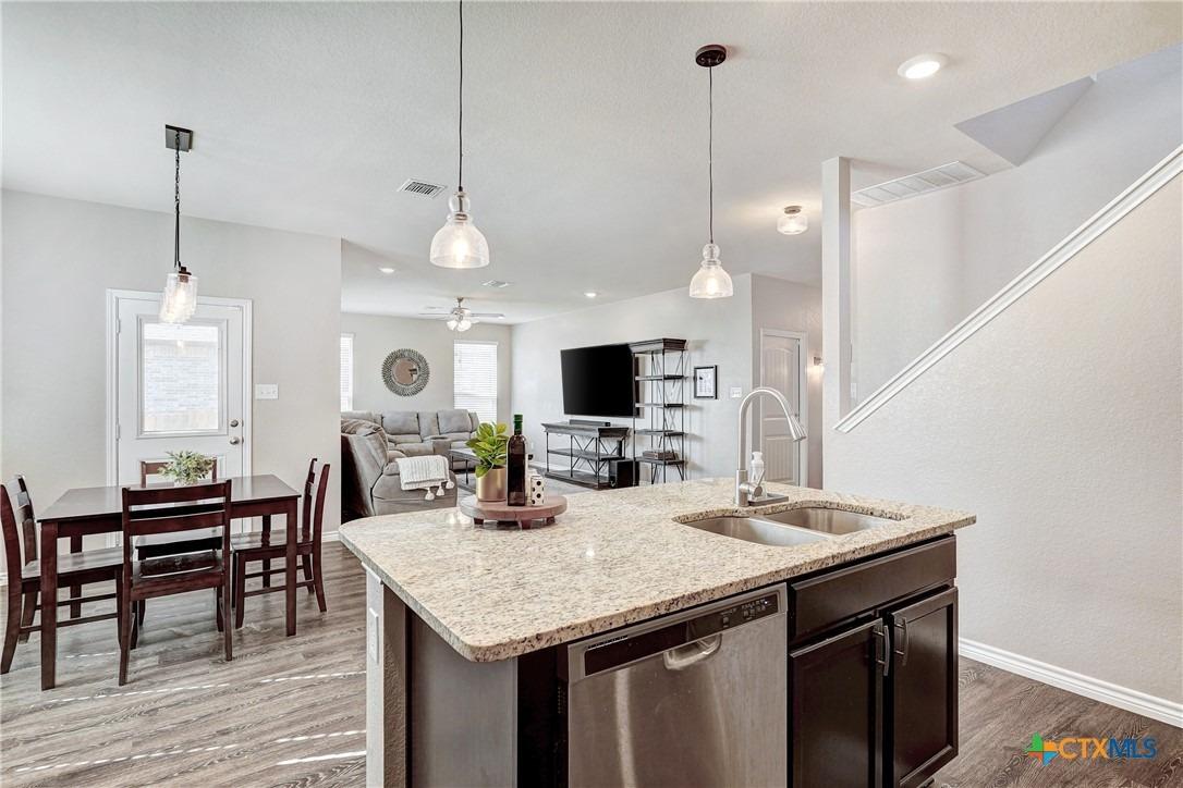 Abergavenny Dr, Belton, TX 76513