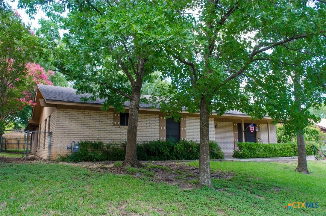 E 20th Ave, Belton, TX 76513