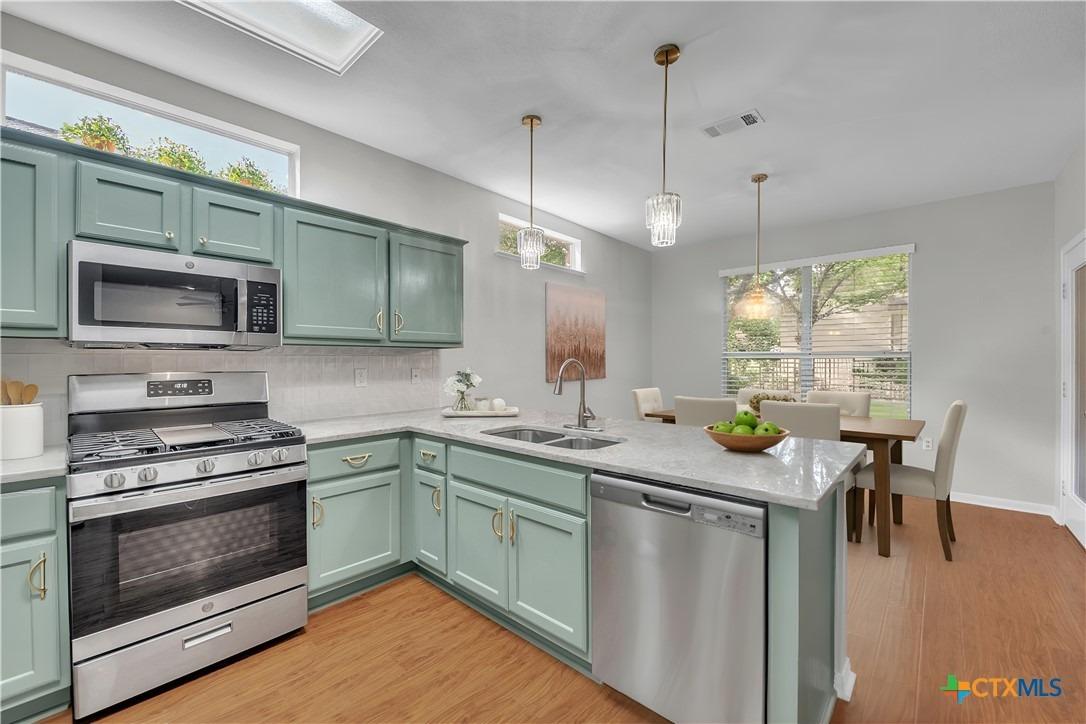 Whispering Wind Dr, Georgetown, TX 78633