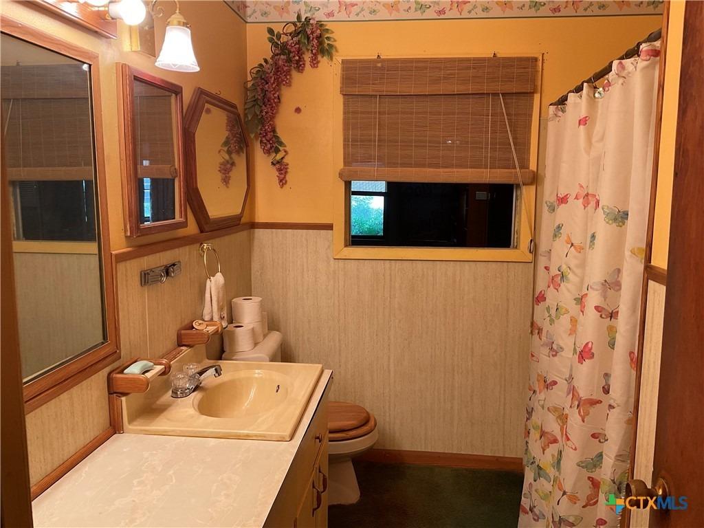 Svoboda St, Yoakum, TX 77995