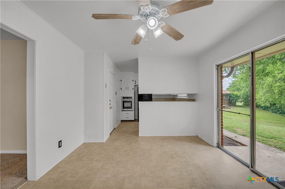 Violet Ave, Killeen, TX 76543