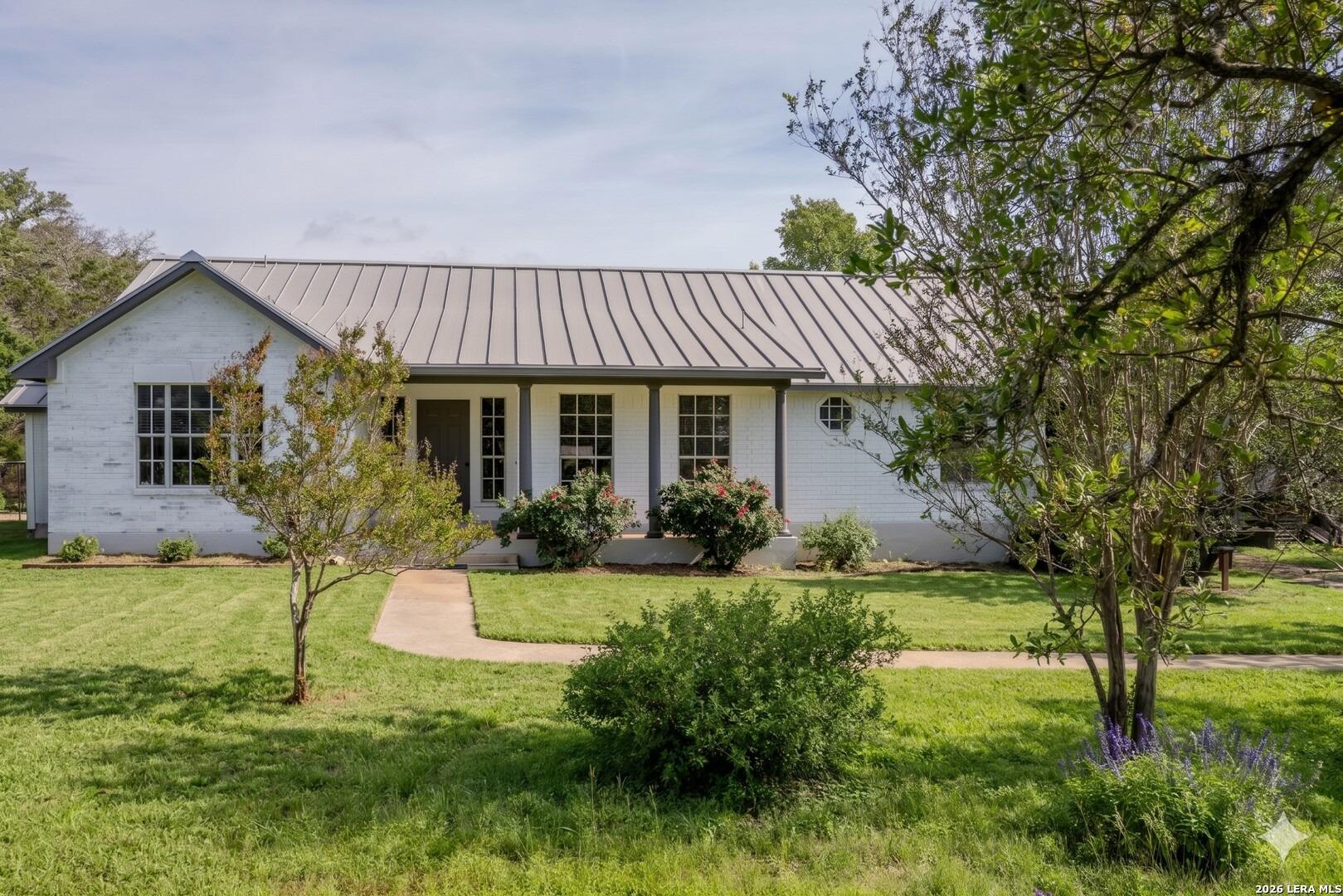 Aspen, Fischer, TX 78623