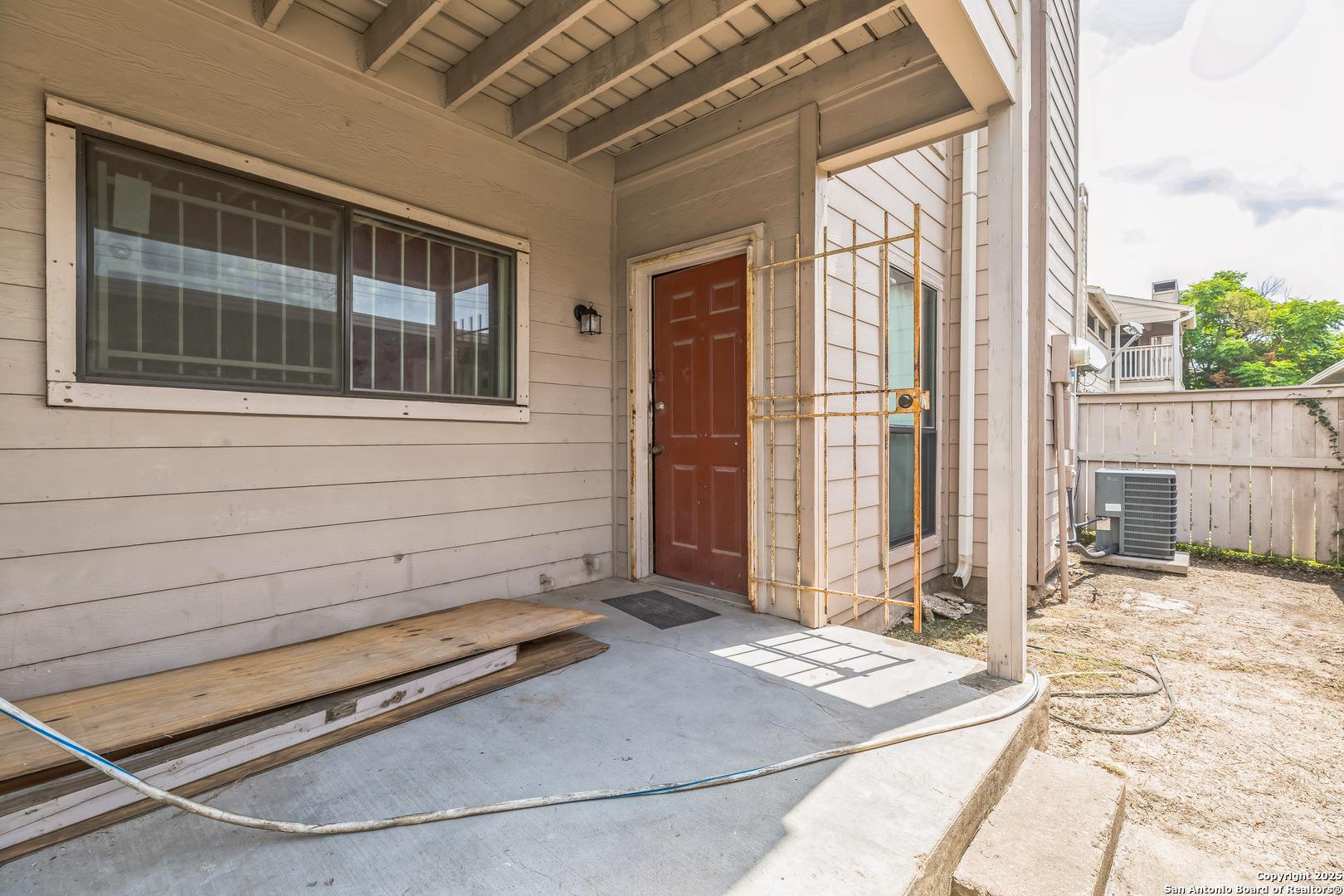 Pagewood Ln, Houston, TX 77063
