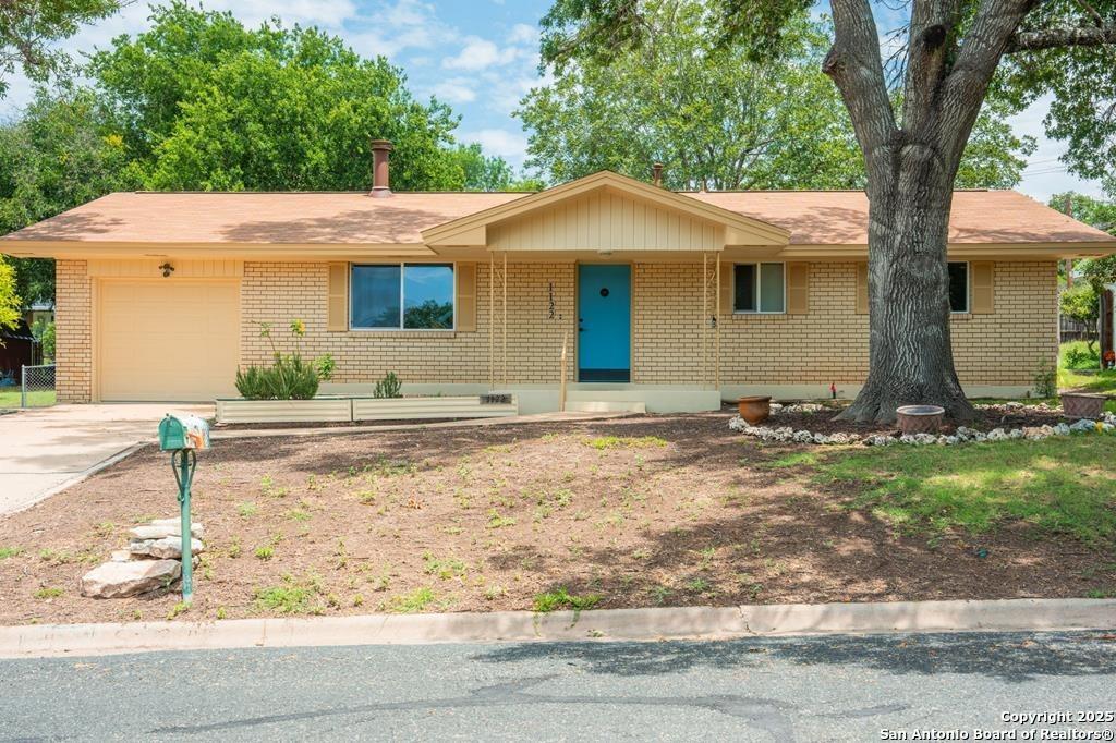 Nancy Beth Dr, Kerrville, TX 78028