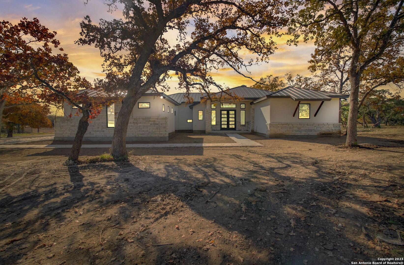Jenny Leigh Trl, Bulverde, TX 78163