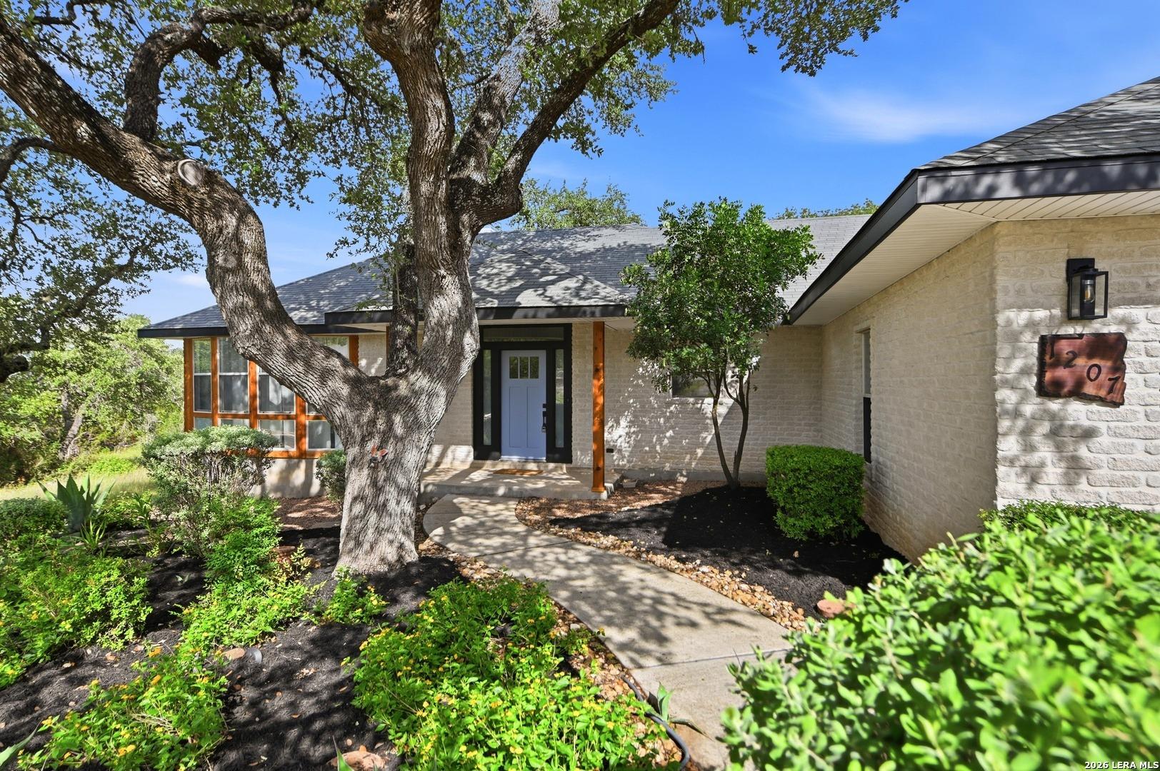 Grand Pass, Canyon Lake, TX 78133