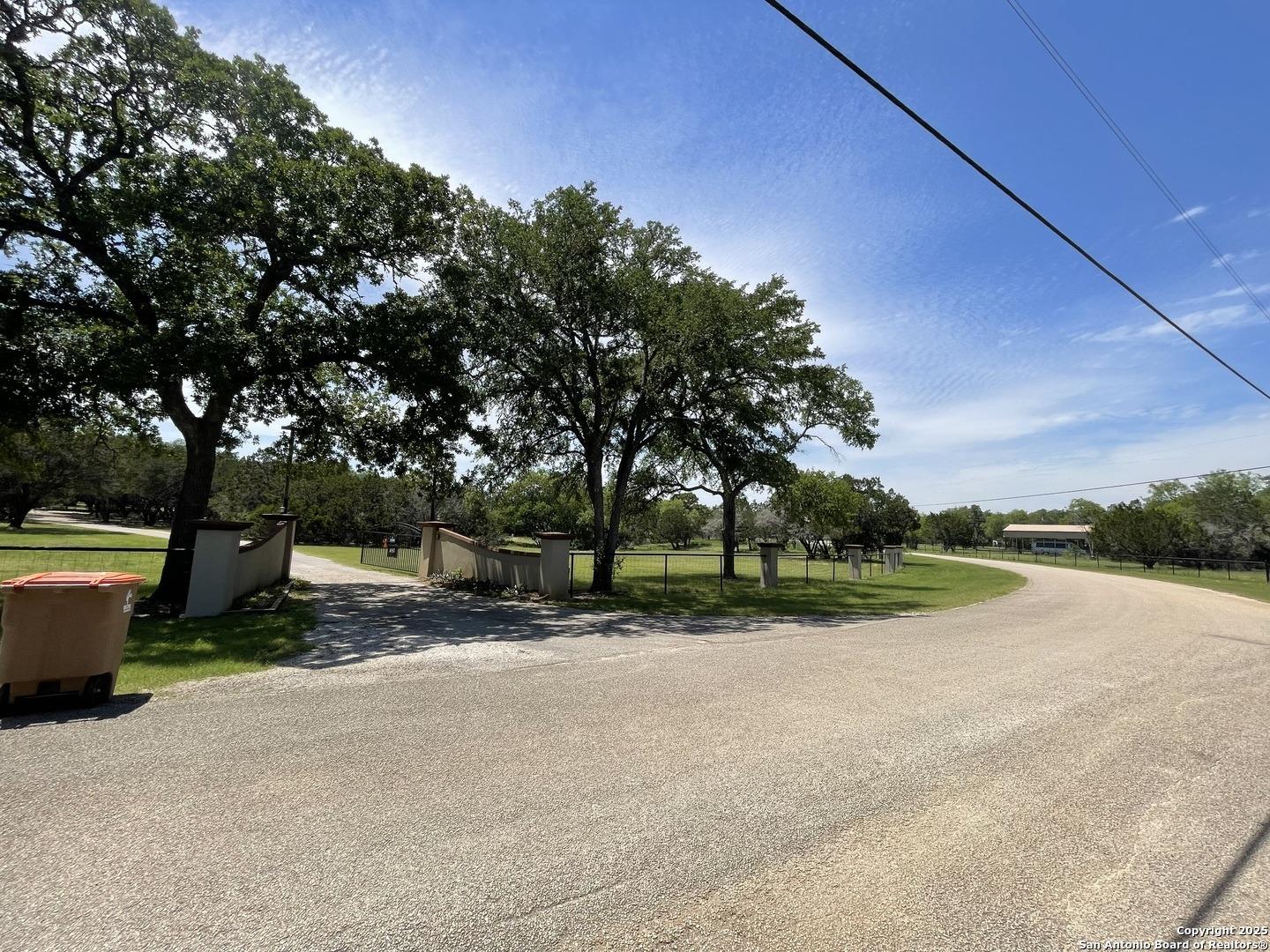 Georg Oaks, Bulverde, TX 78163