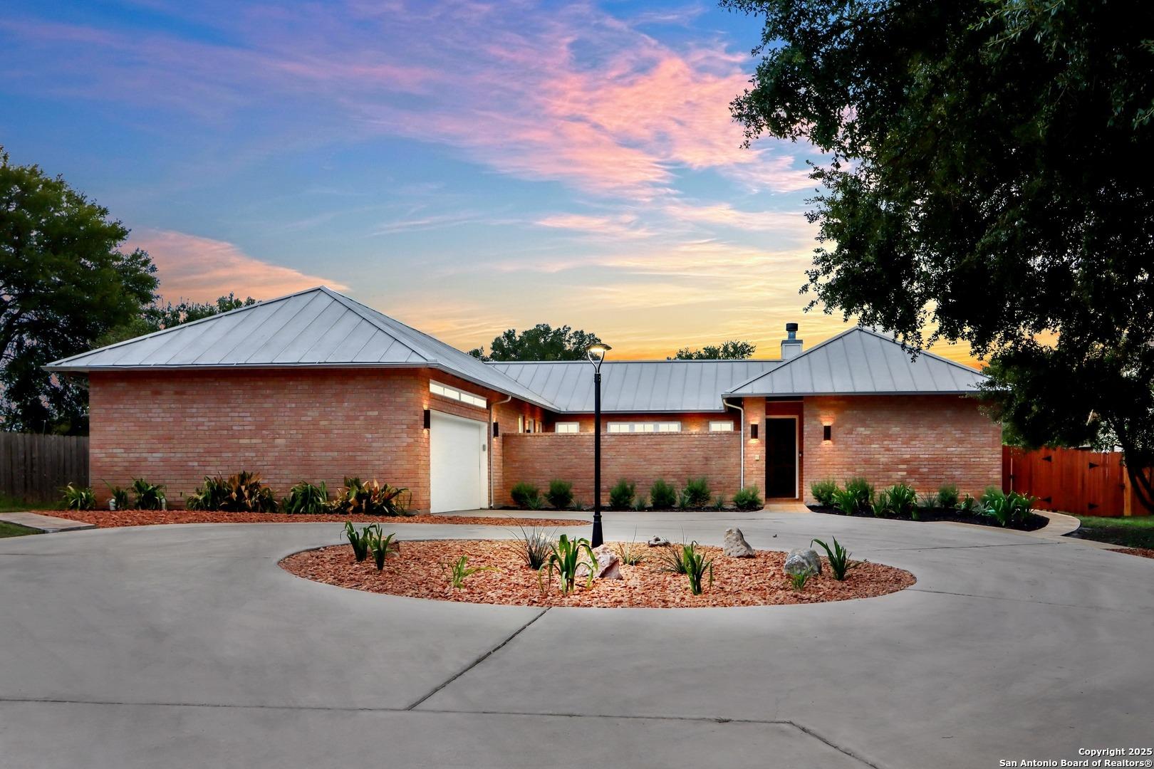 Ridge Crest Dr, Seguin, TX 78155