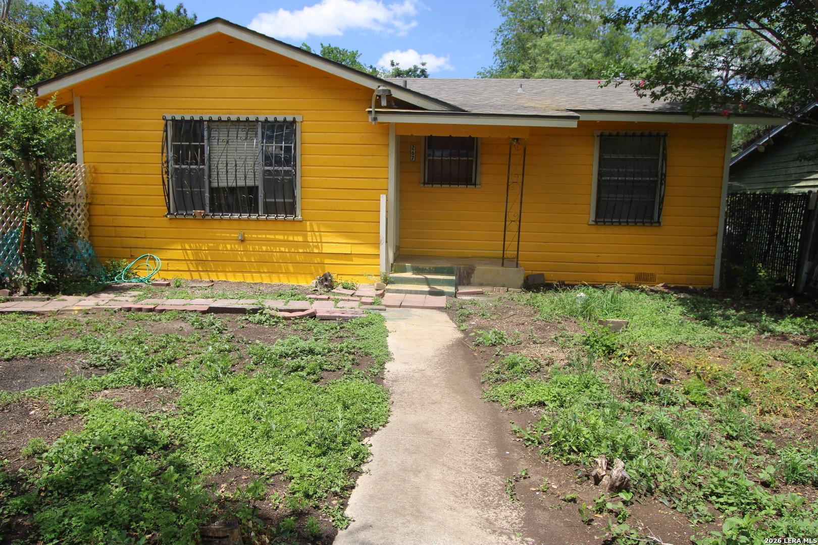 Dorie St, San Antonio, TX 78220