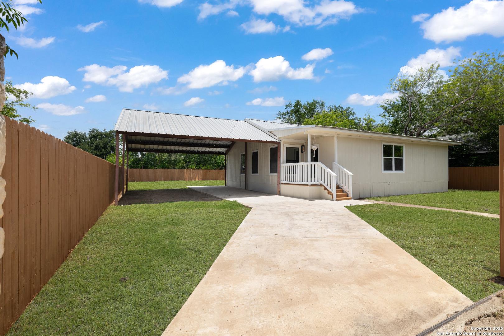 Dabney Ln, San Antonio, TX 78227