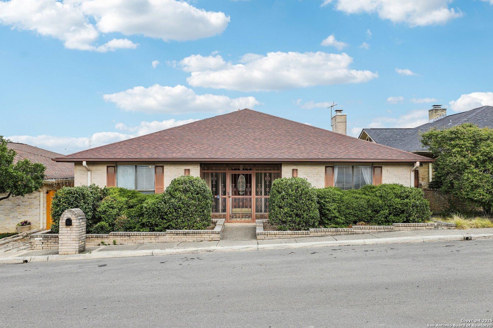 Winding Ridge Dr, Windcrest, TX 78239