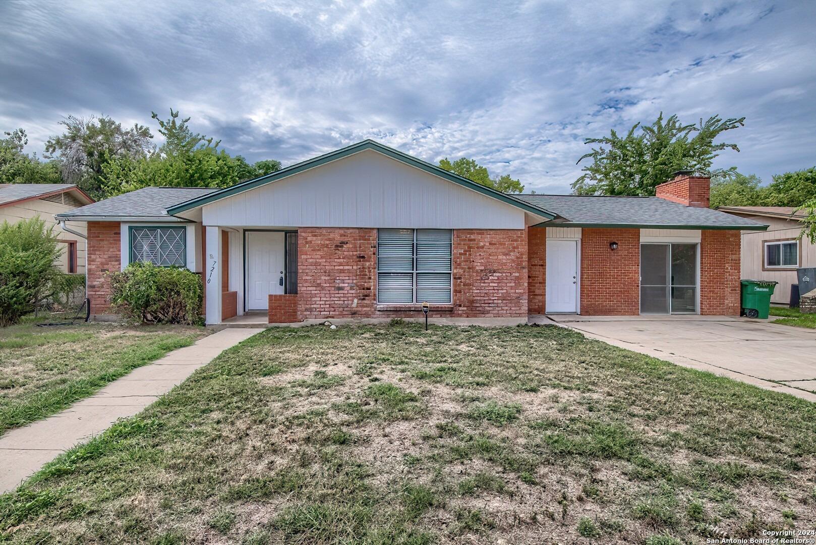 Hickory Grove Dr, San Antonio, TX 78227