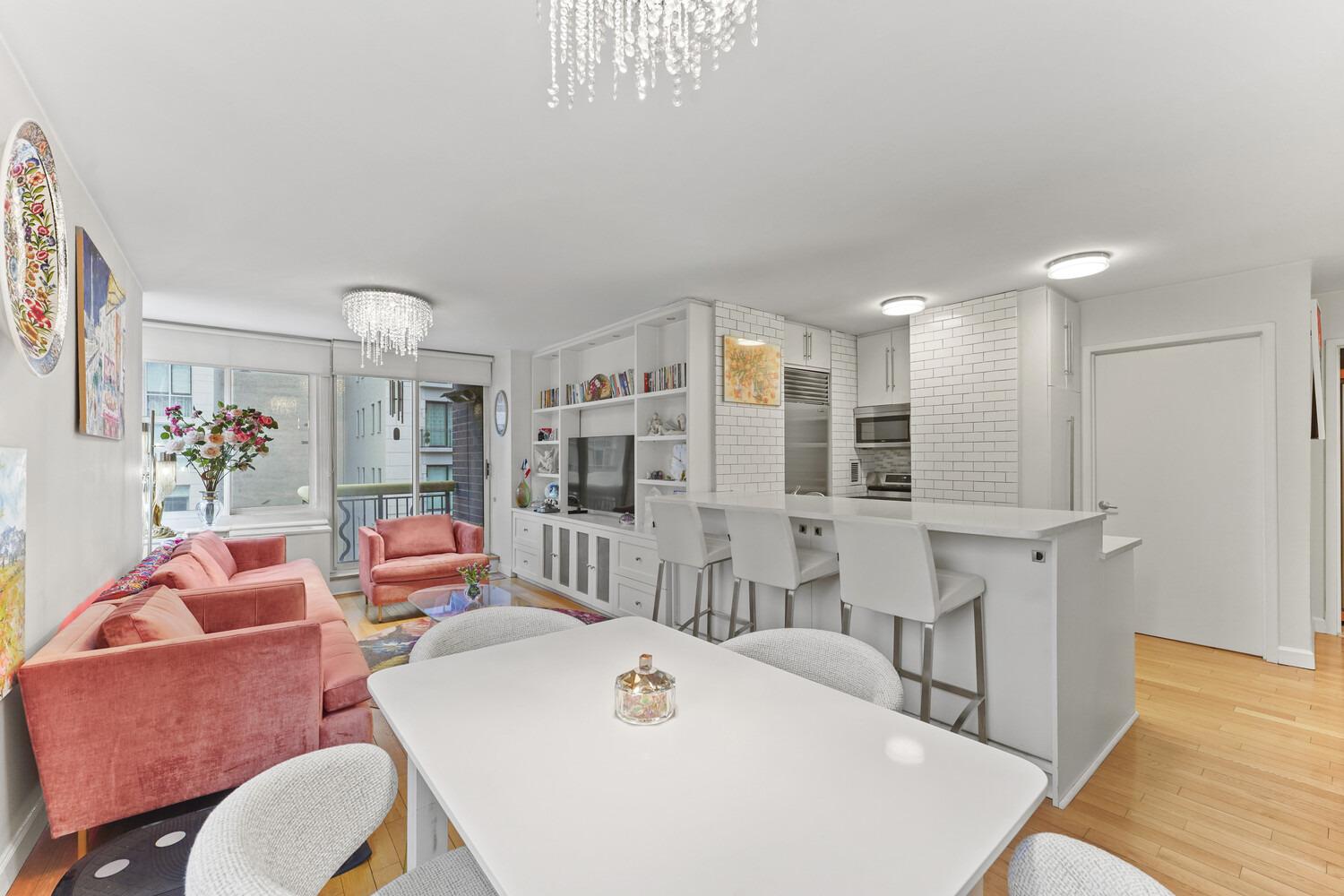 E 60th St, New York, NY 10022