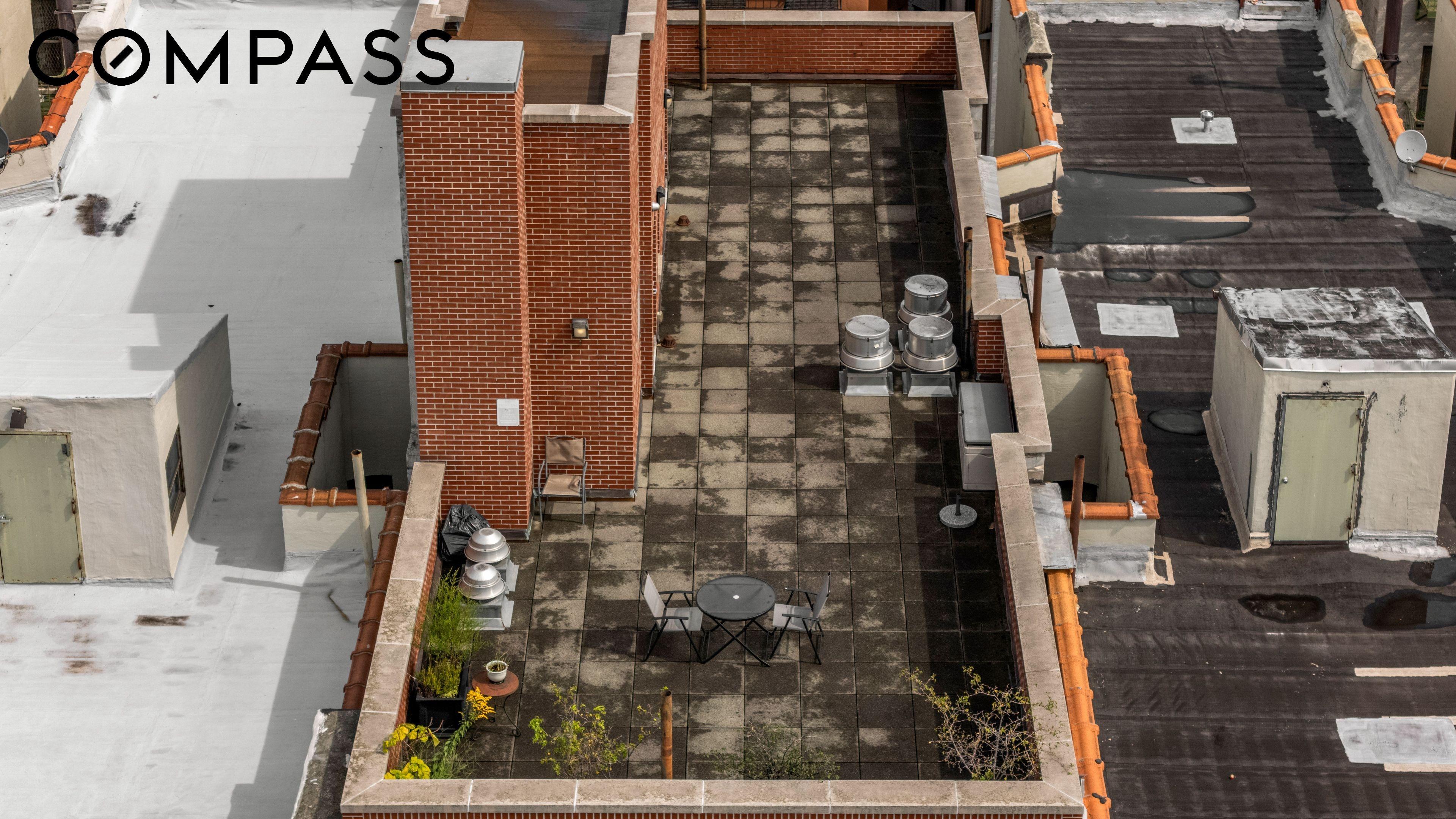 W 113th St, New York, NY 10026