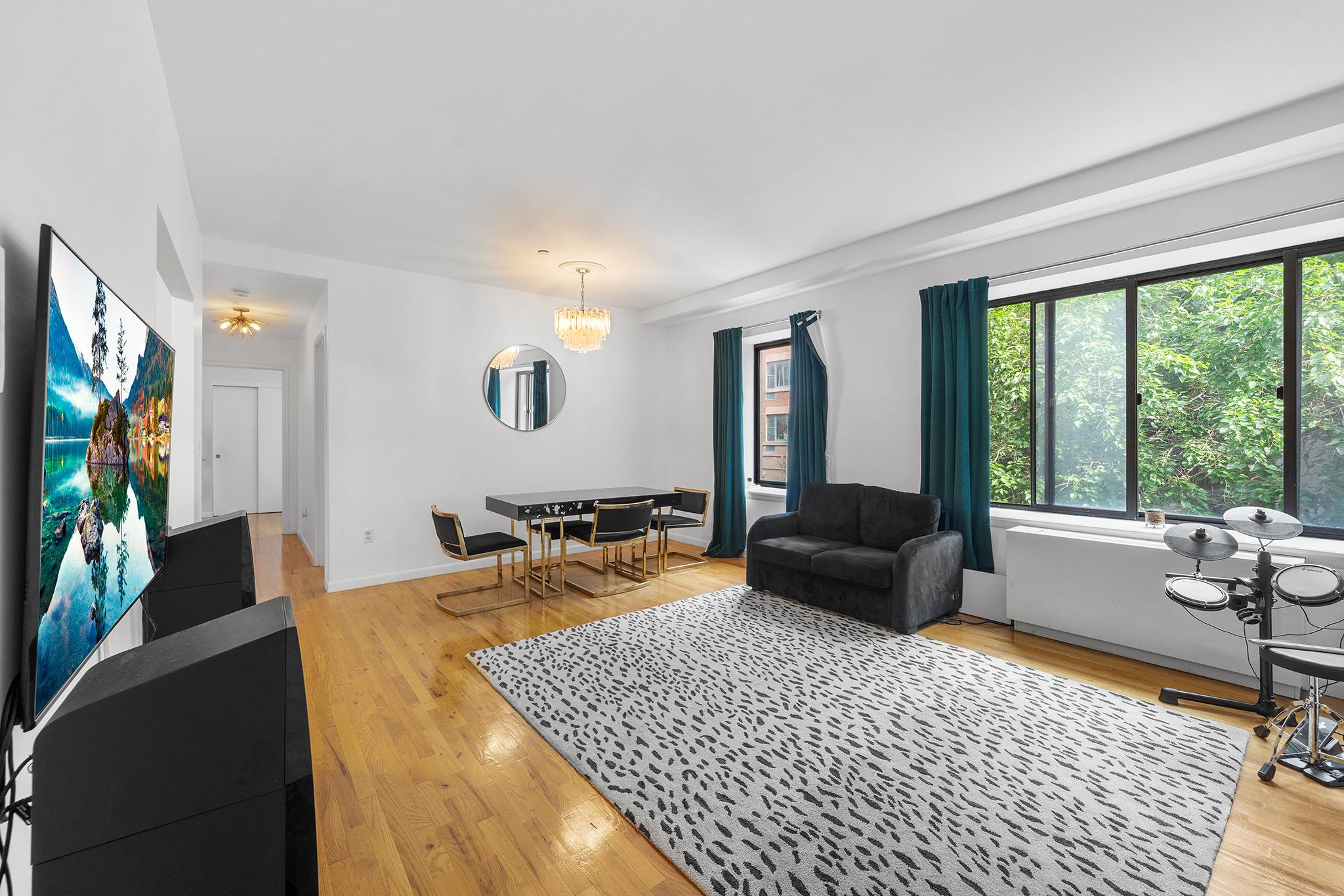 E 130th St, New York, NY 10037