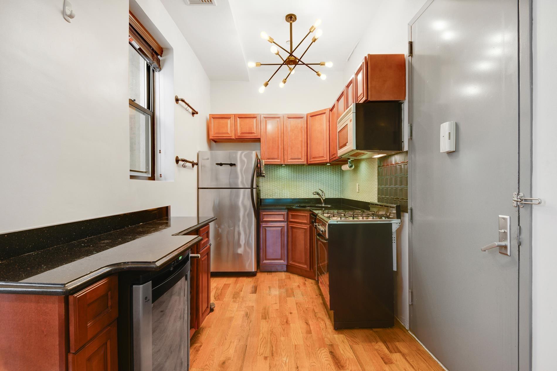 Pulaski St, Brooklyn, NY 11206
