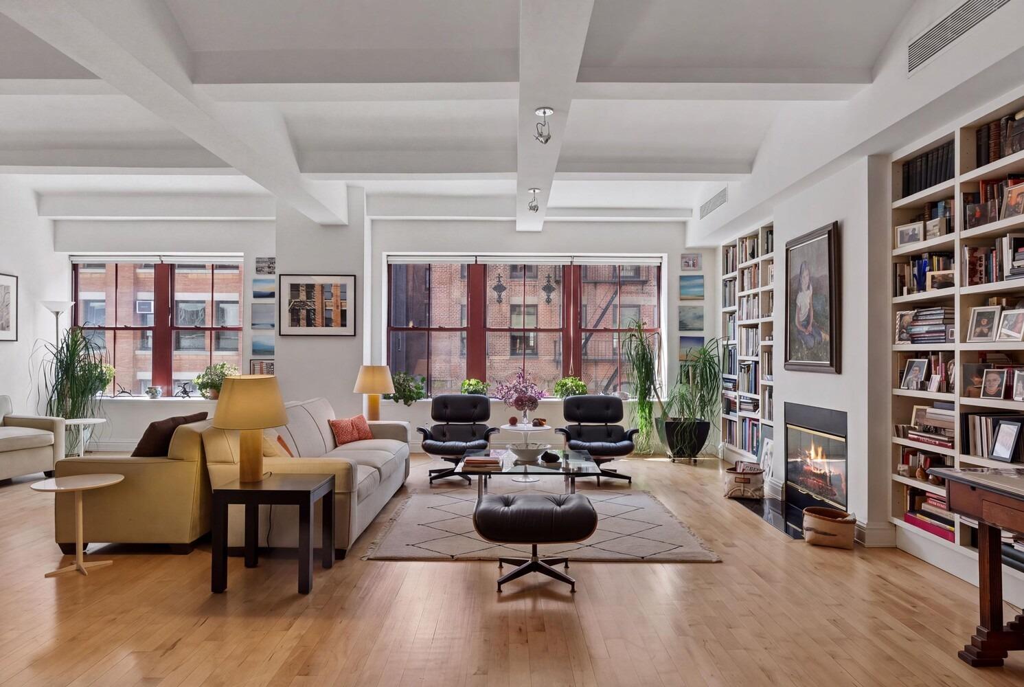 N Moore St, New York, NY 10013