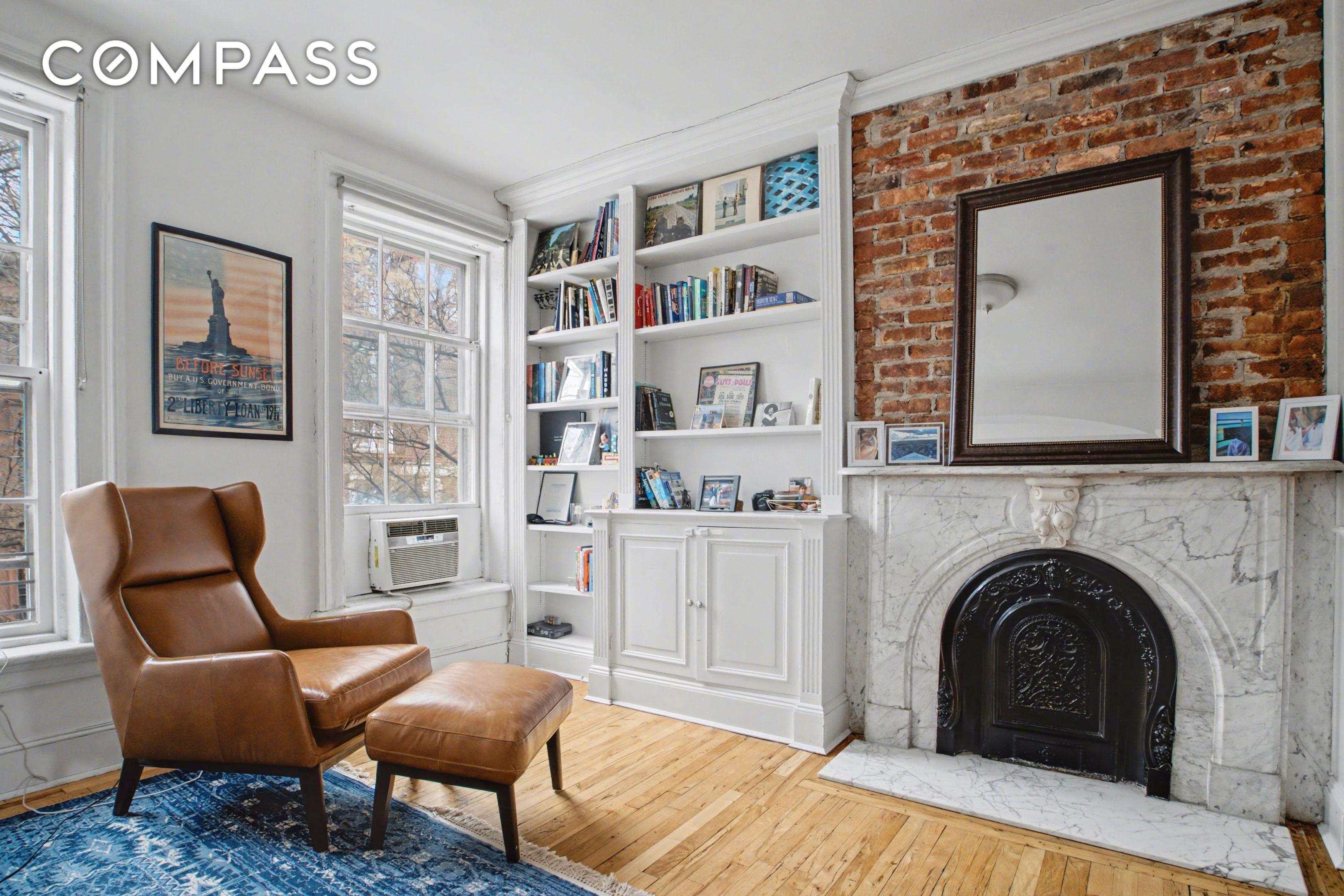 Cumberland St, Brooklyn, NY 11205