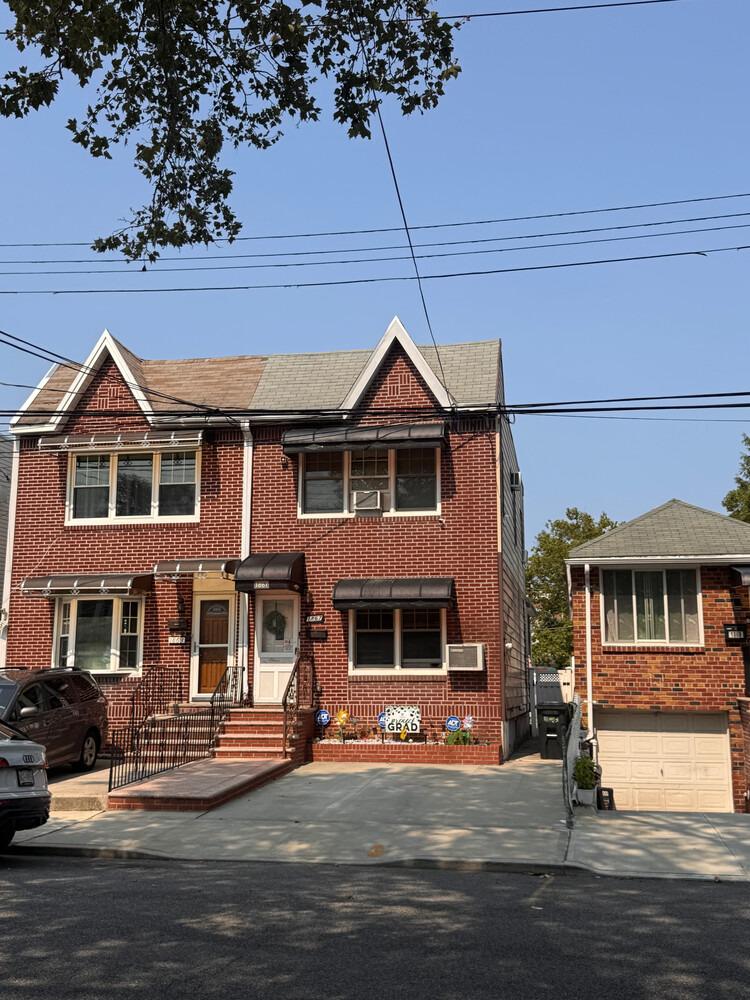 E 38th St, Brooklyn, NY 11234