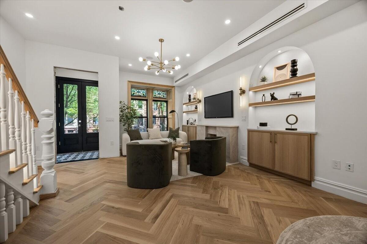 Bainbridge St, Brooklyn, NY 11233