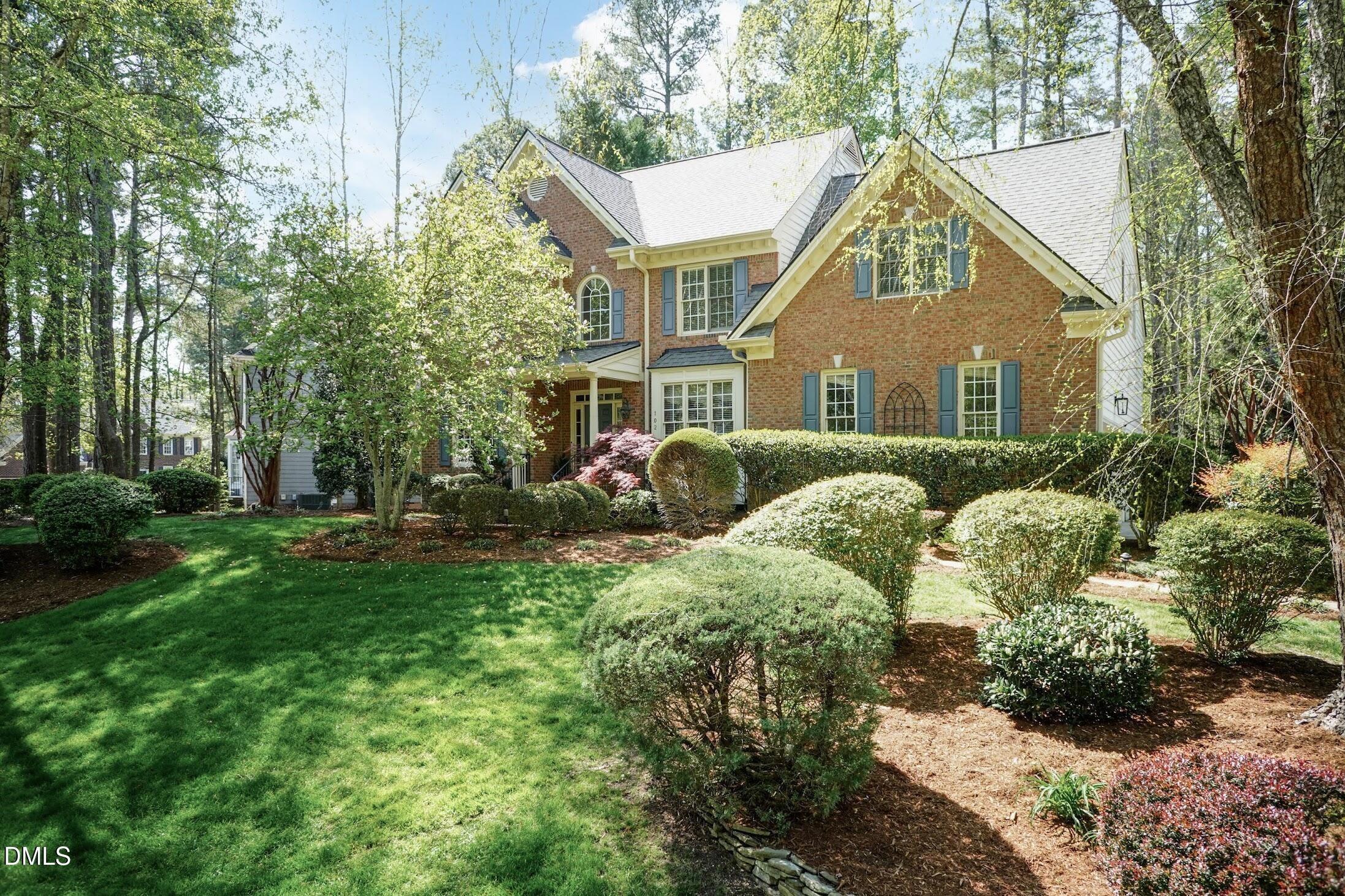 Langshire Ct, Apex, NC 27502