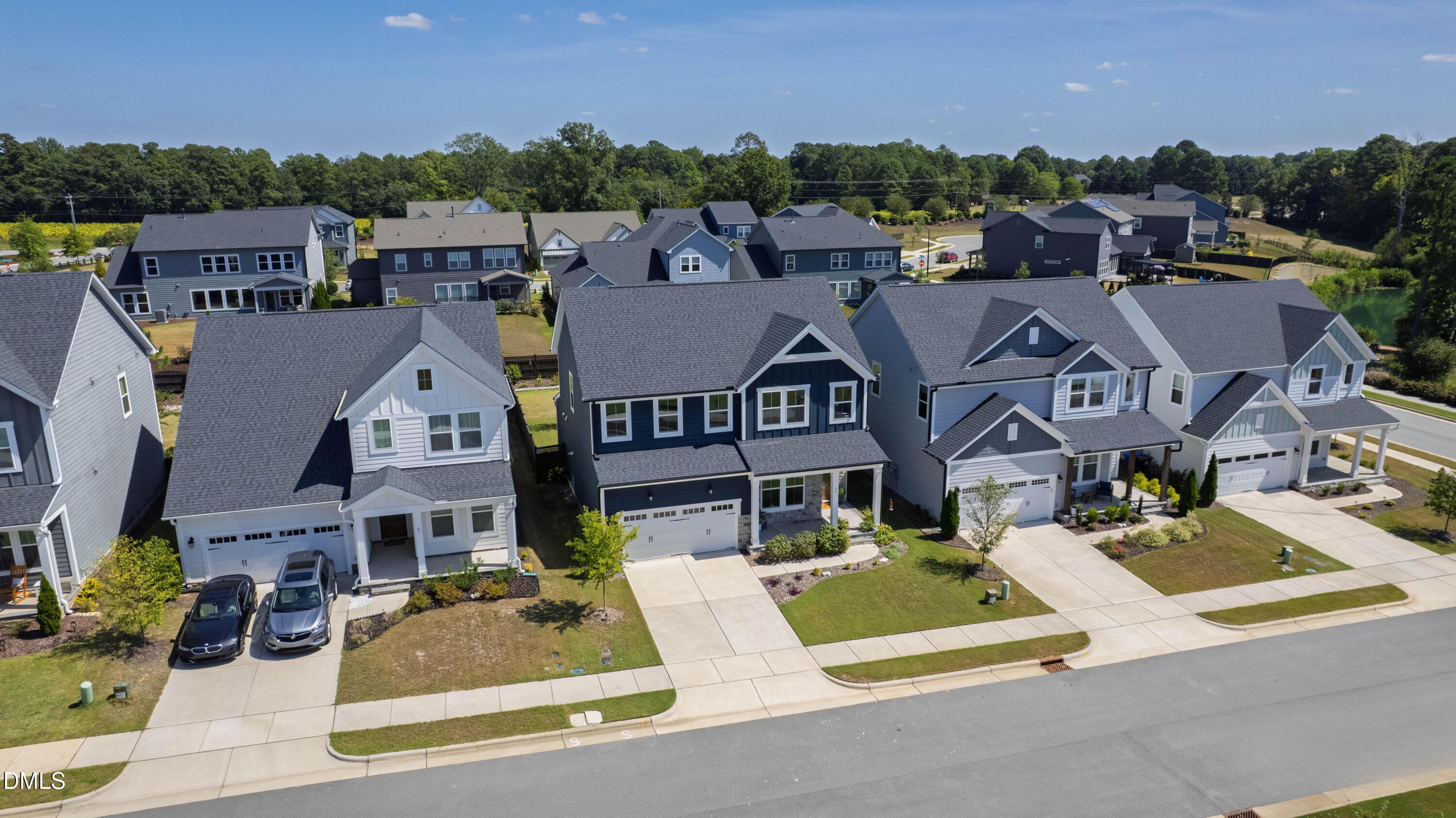 Contentment Ln, Fuquay Varina, NC 27526