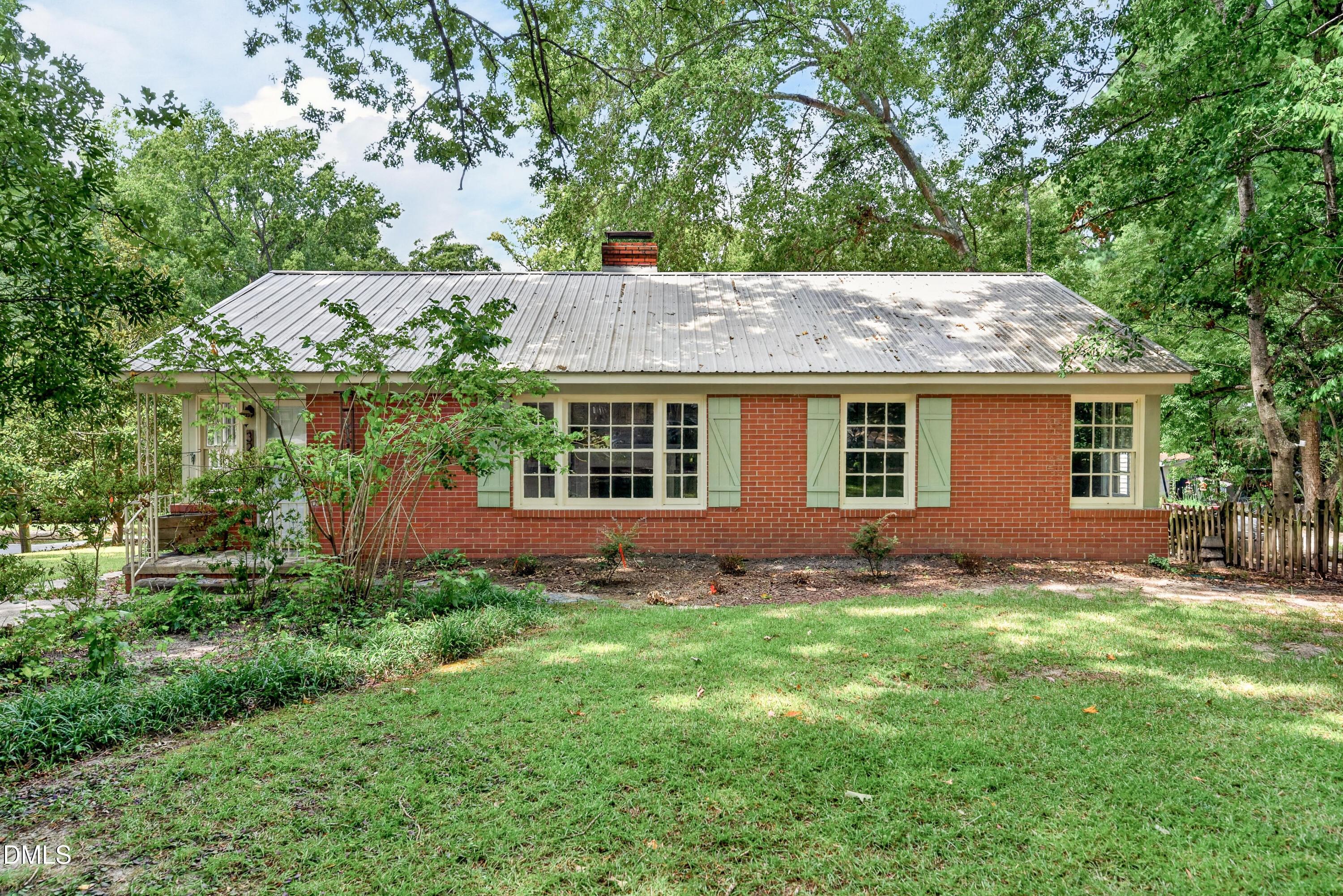 S Ennis St, Fuquay Varina, NC 27526