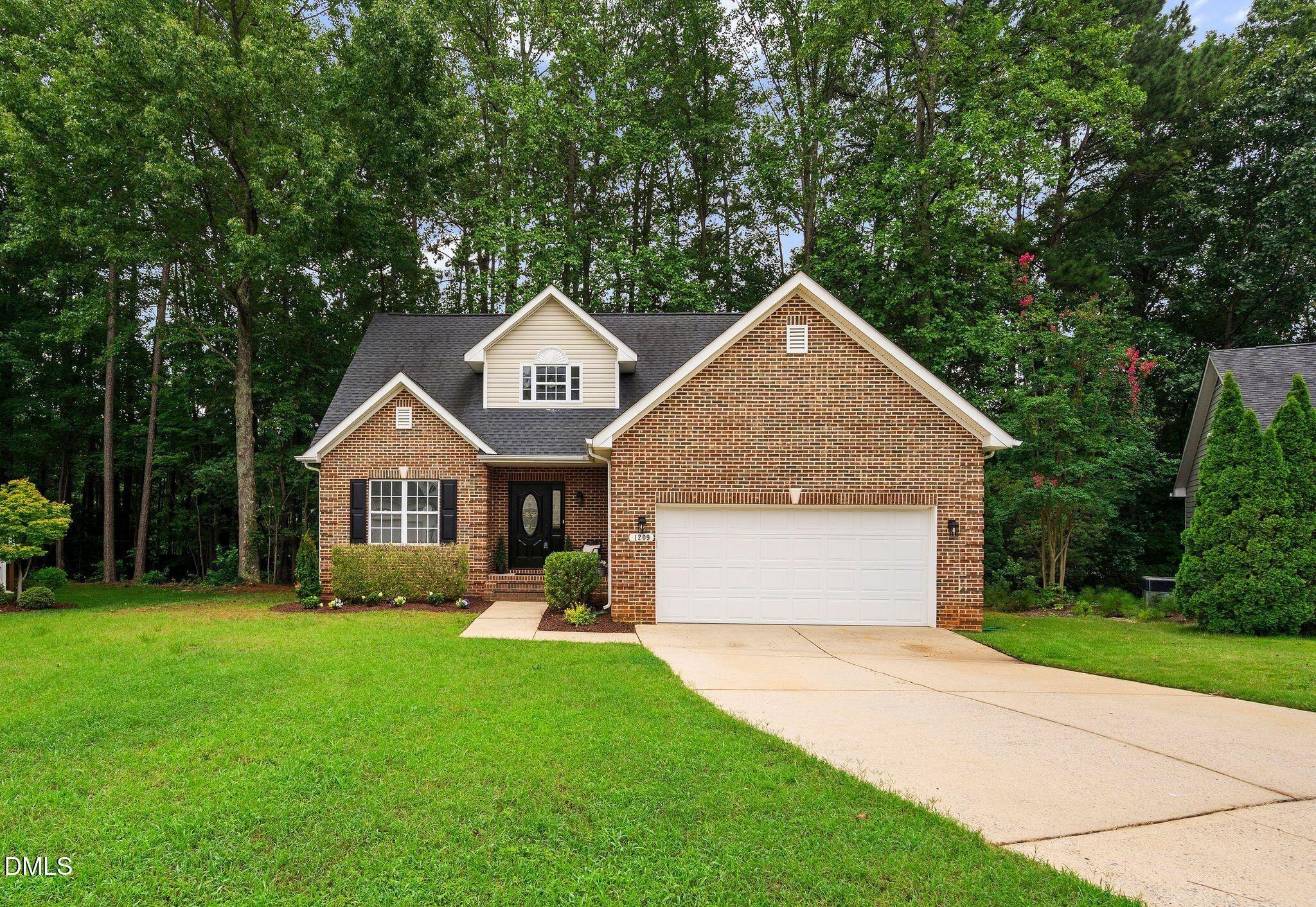 Waterford Green Dr, Apex, NC 27502