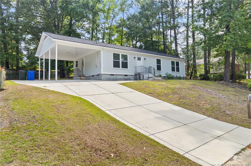 Woodclift Dr, Fayetteville, NC 28311