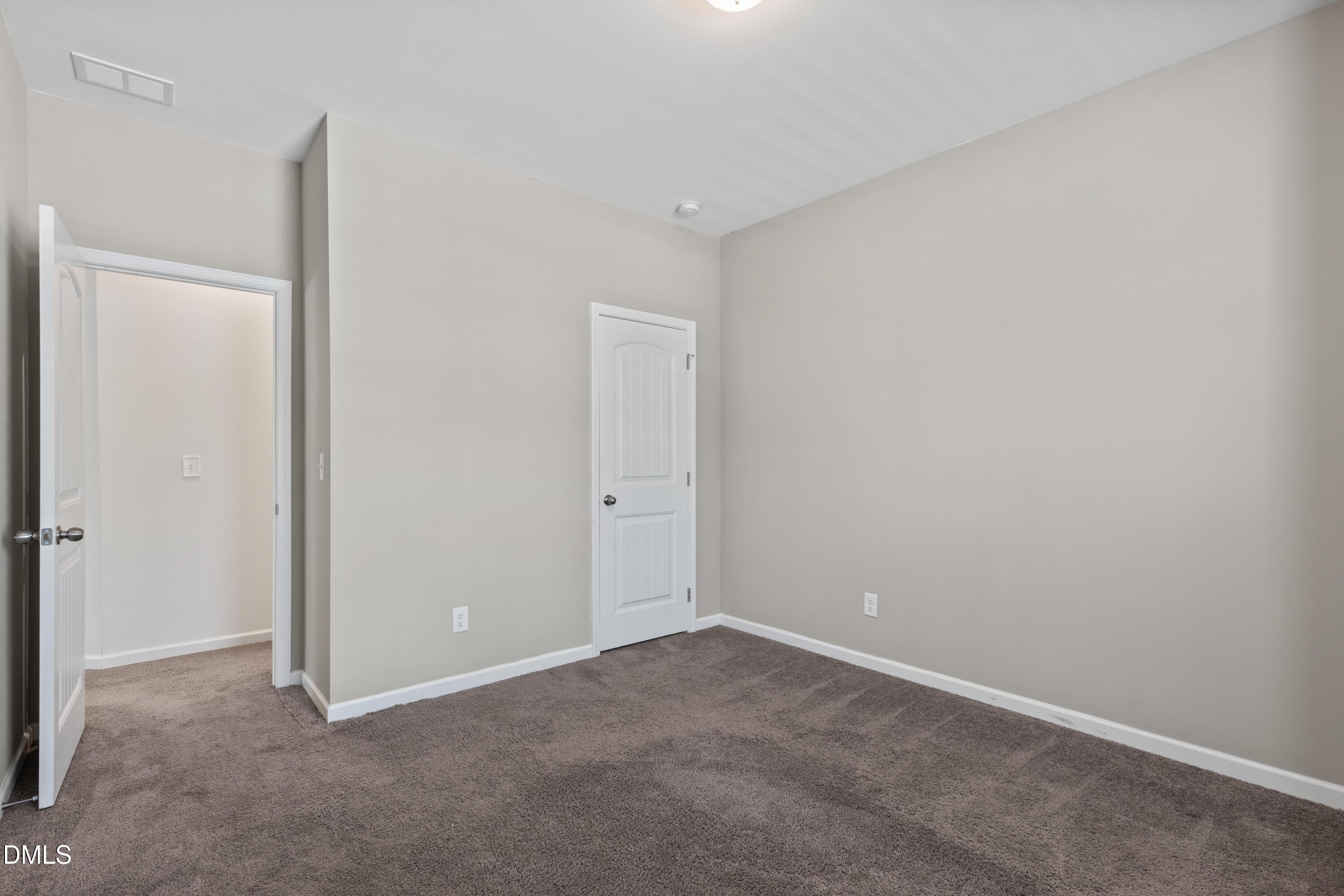 Flying Point Ln, Clayton, NC 27520