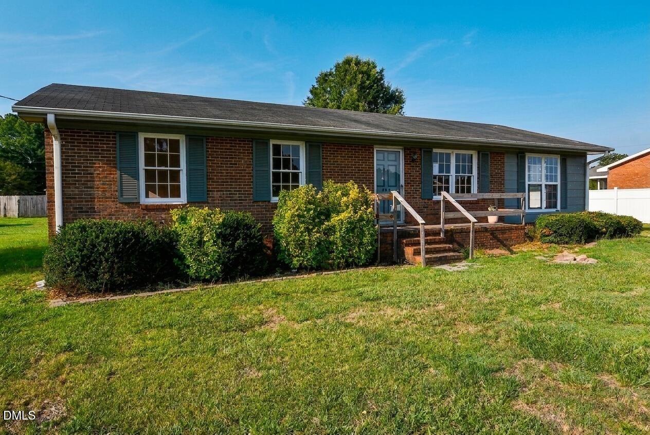 W B St, Erwin, NC 28339