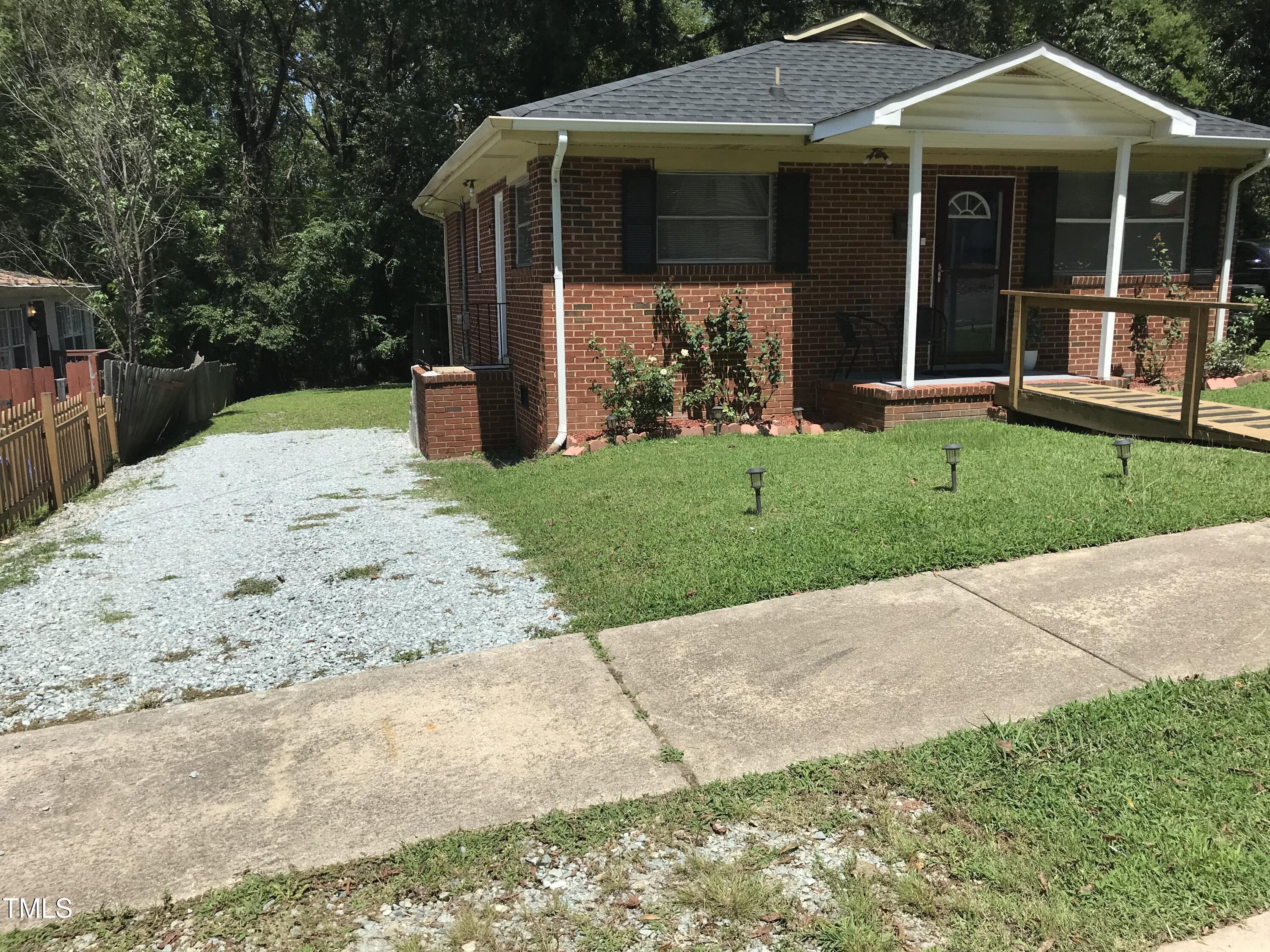 E End Ave, Durham, NC 27703