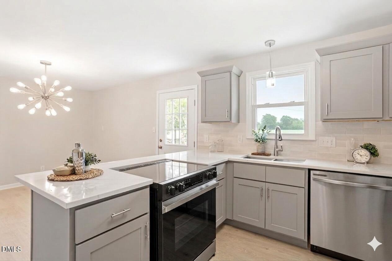 West St, Selma, NC 27576
