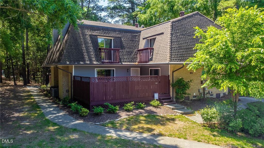 Springberry Ln, Chapel Hill, NC 27517