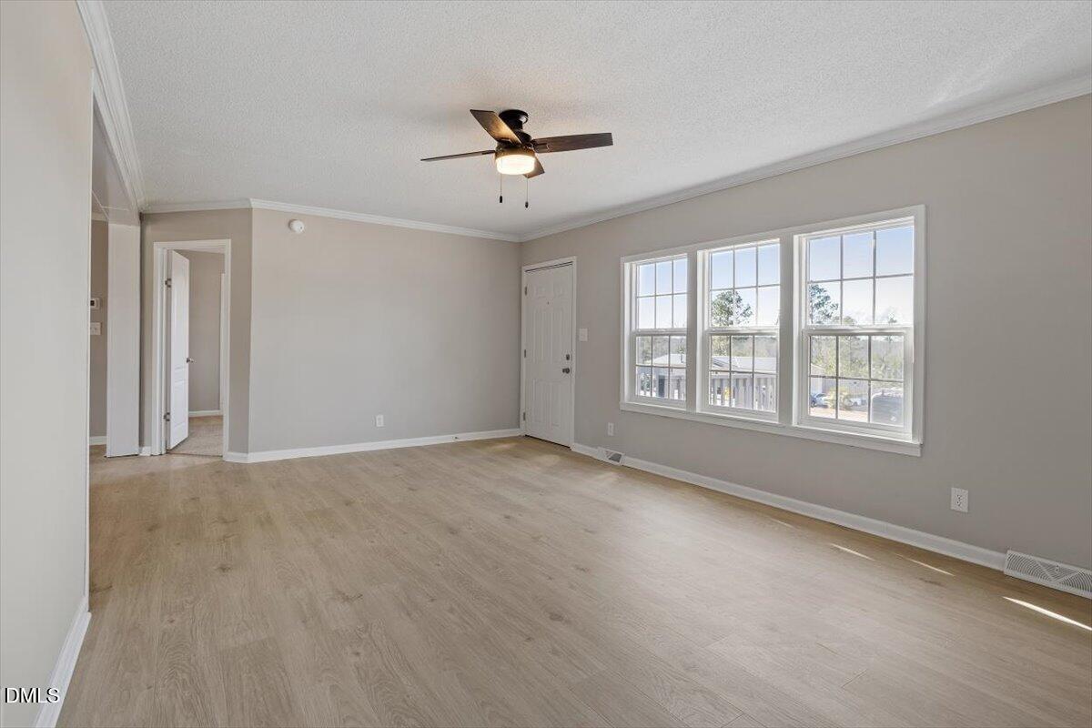 Pickett Cir, Vass, NC 28394