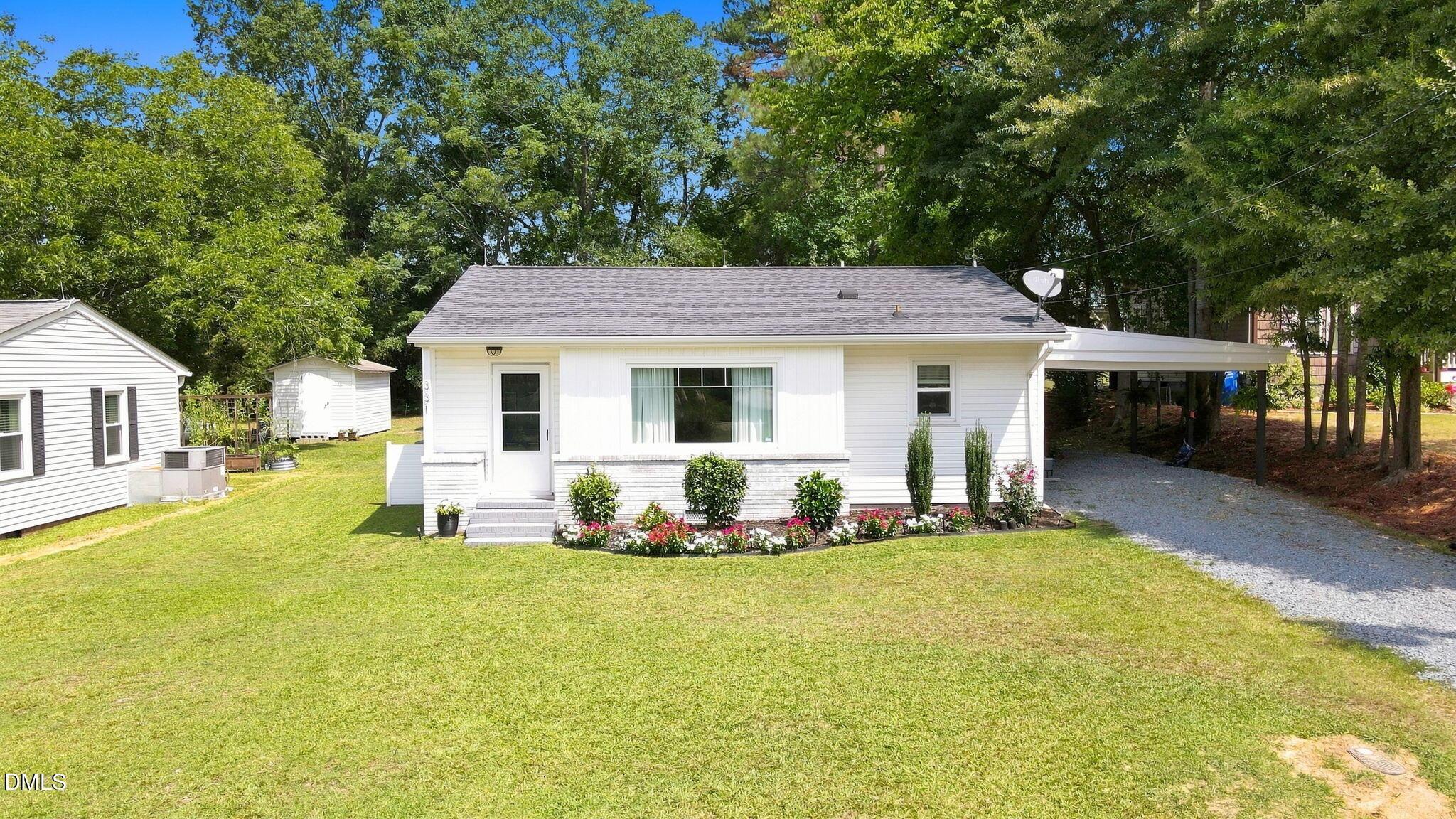 E Lillington St, Angier, NC 27501