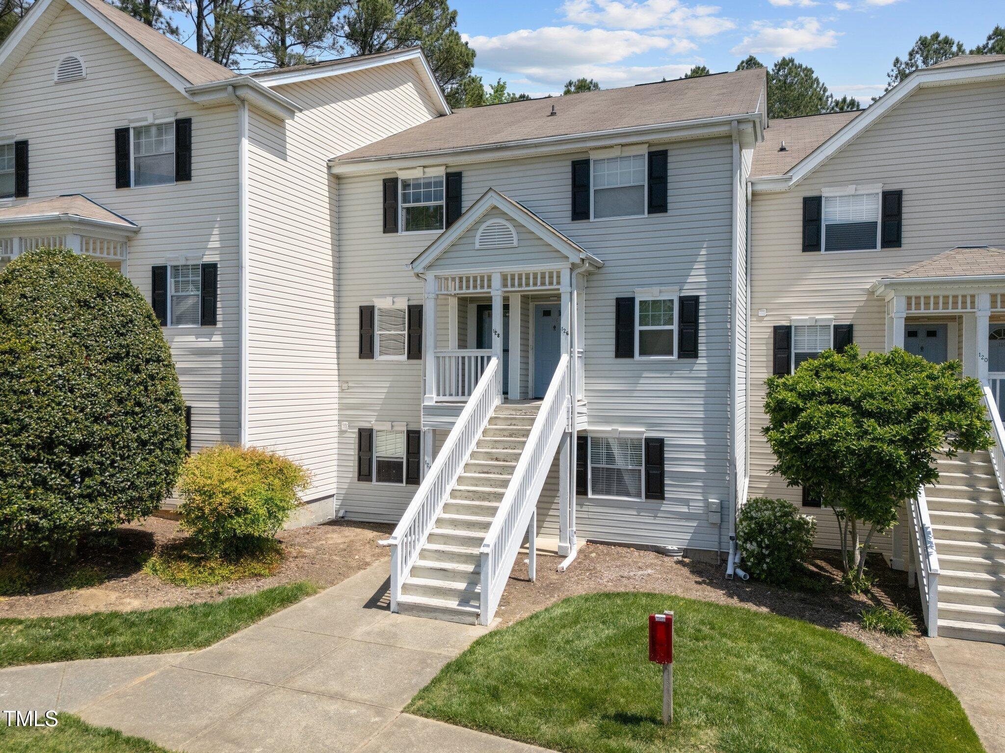 Schultz St, Chapel Hill, NC 27514