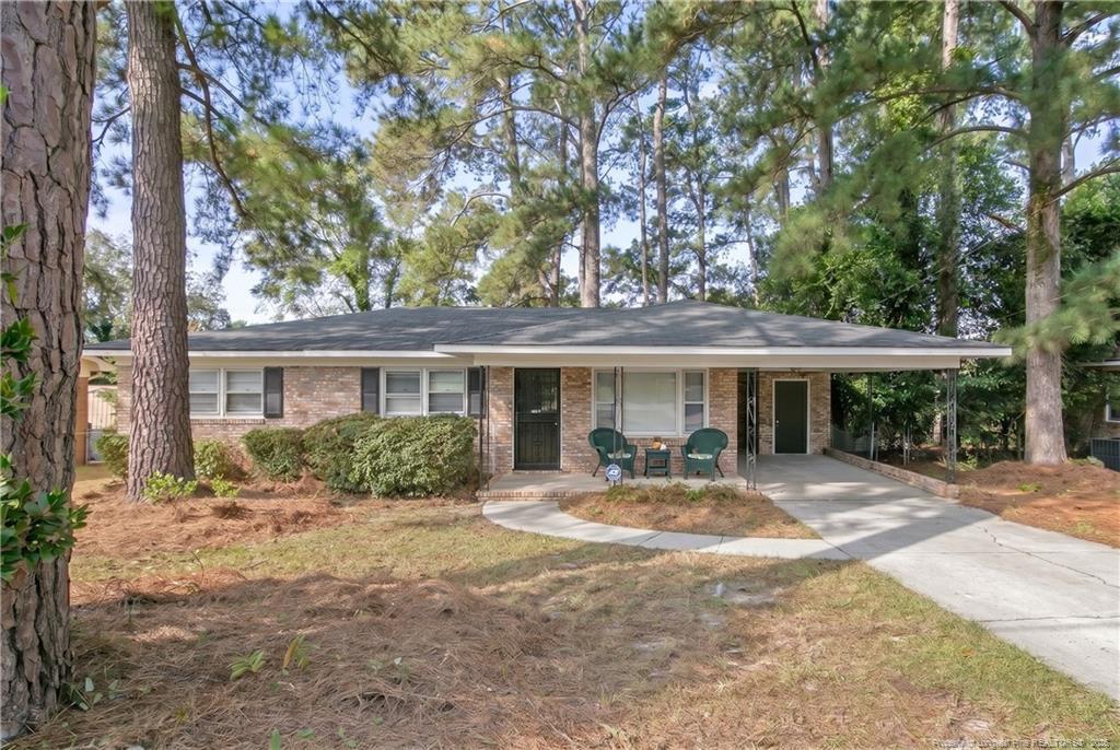 Biltmore Dr, Fayetteville, NC 28304